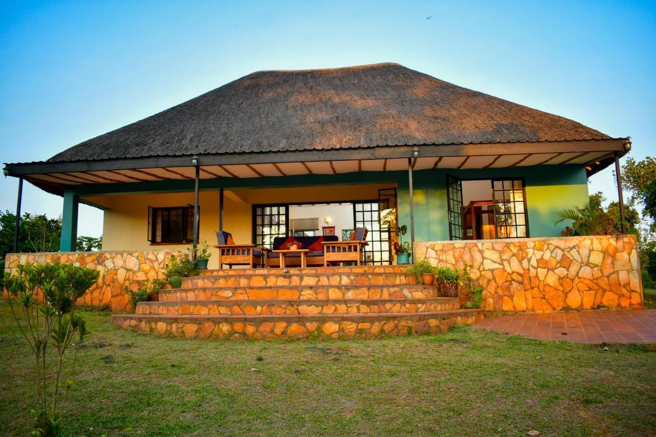 Villa Buyala Bliss On The Nile à Jinja Extérieur photo